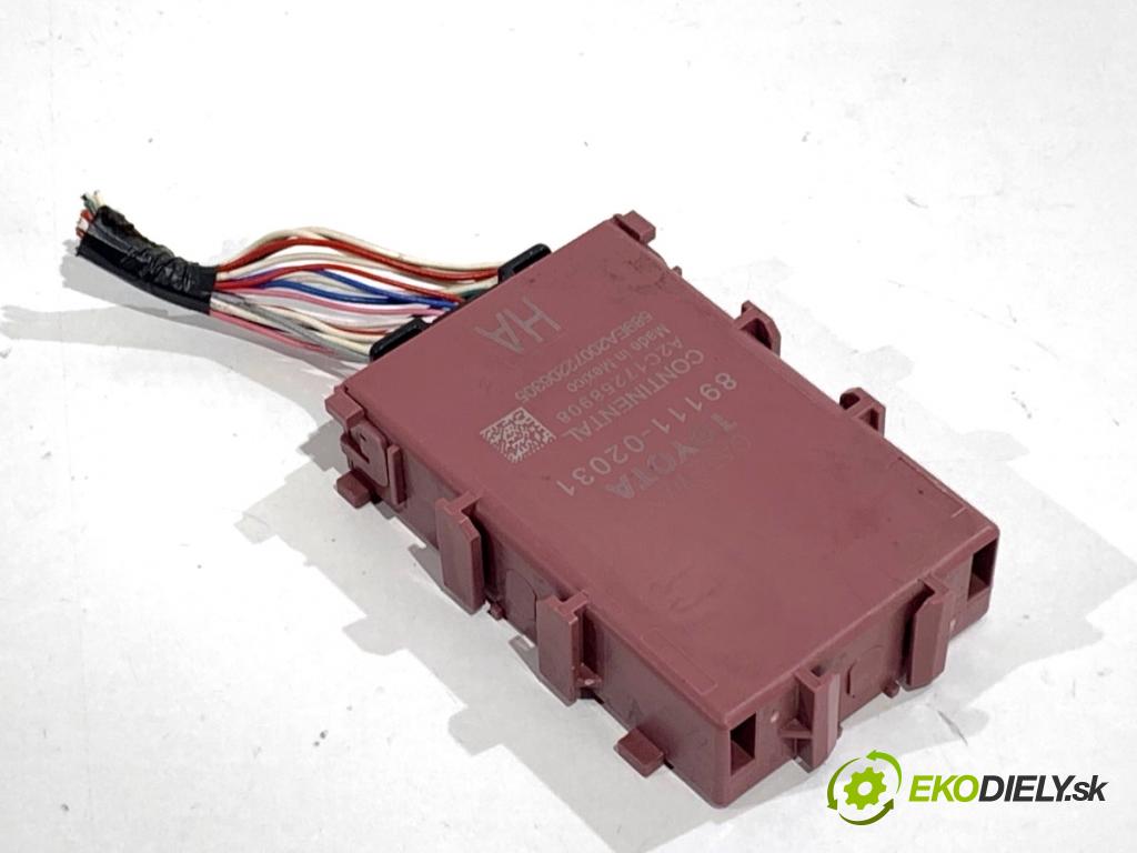 TOYOTA COROLLA E21 sedan 2022 72 kW 1.8 VVTi Hybrid (ZWE211, MZEA12) 1798 modul GATEWAY 89111-02031