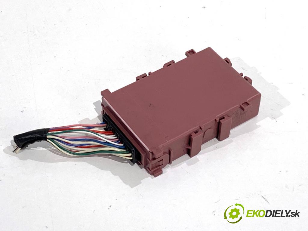 TOYOTA COROLLA E21 sedan 2022 72 kW 1.8 VVTi Hybrid (ZWE211, MZEA12) 1798 modul GATEWAY 89111-02031