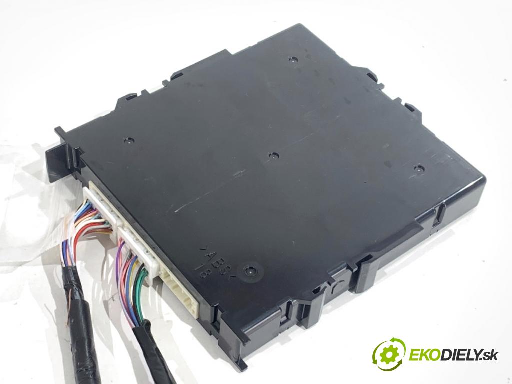 TOYOTA COROLLA E21 sedan 2022 72 kW 1.8 VVTi Hybrid (ZWE211, MZEA12) 1798 modul SMART klíč 89990-02A21