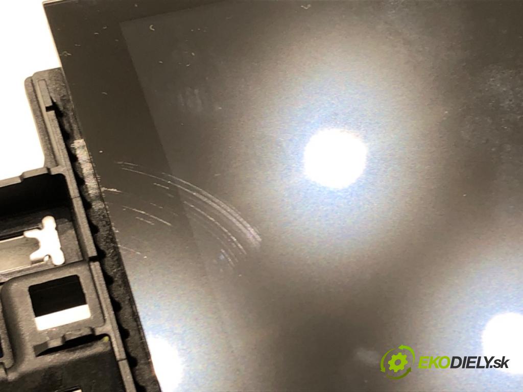 AUDI Q8 SUV 2019 210 kW 50 TDI Mild Hybrid quattro 2967 Dislpej 4M8919605A (Prístrojová doska)