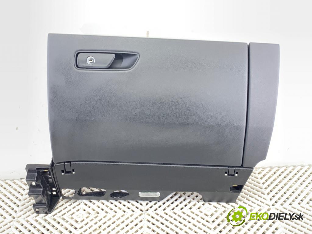 AUDI Q8 SUV 2019 210 kW 50 TDI Mild Hybrid quattro 2967 Priehradka, kastlík spolujazdca 4M8857035 (Priehradka (kastlík))