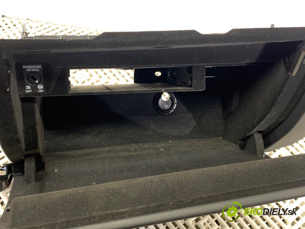 AUDI Q8 SUV 2019 210 kW 50 TDI Mild Hybrid quattro 2967 Priehradka, kastlík spolujazdca 4M8857035 (Priehradka (kastlík))