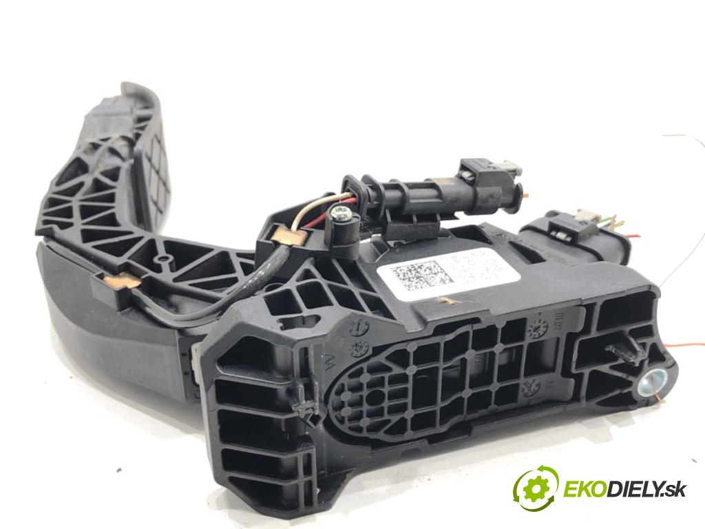 AUDI Q8 SUV 2019 210 kW 50 TDI Mild Hybrid quattro 2967 Potenciometer plynu 4N1723523 (Potenciometer plynového pedálu)