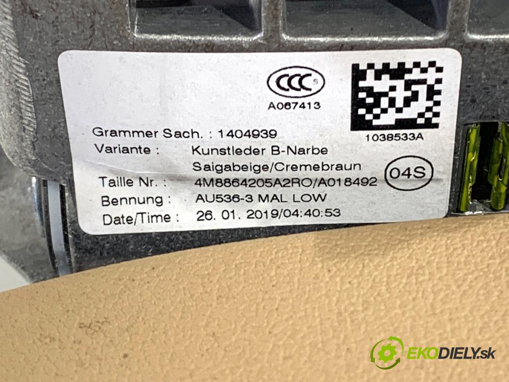 AUDI Q8 SUV 2019 210 kW 50 TDI Mild Hybrid quattro 2967 Lakťová opierka 4M8864205A (Lakťová opierka)