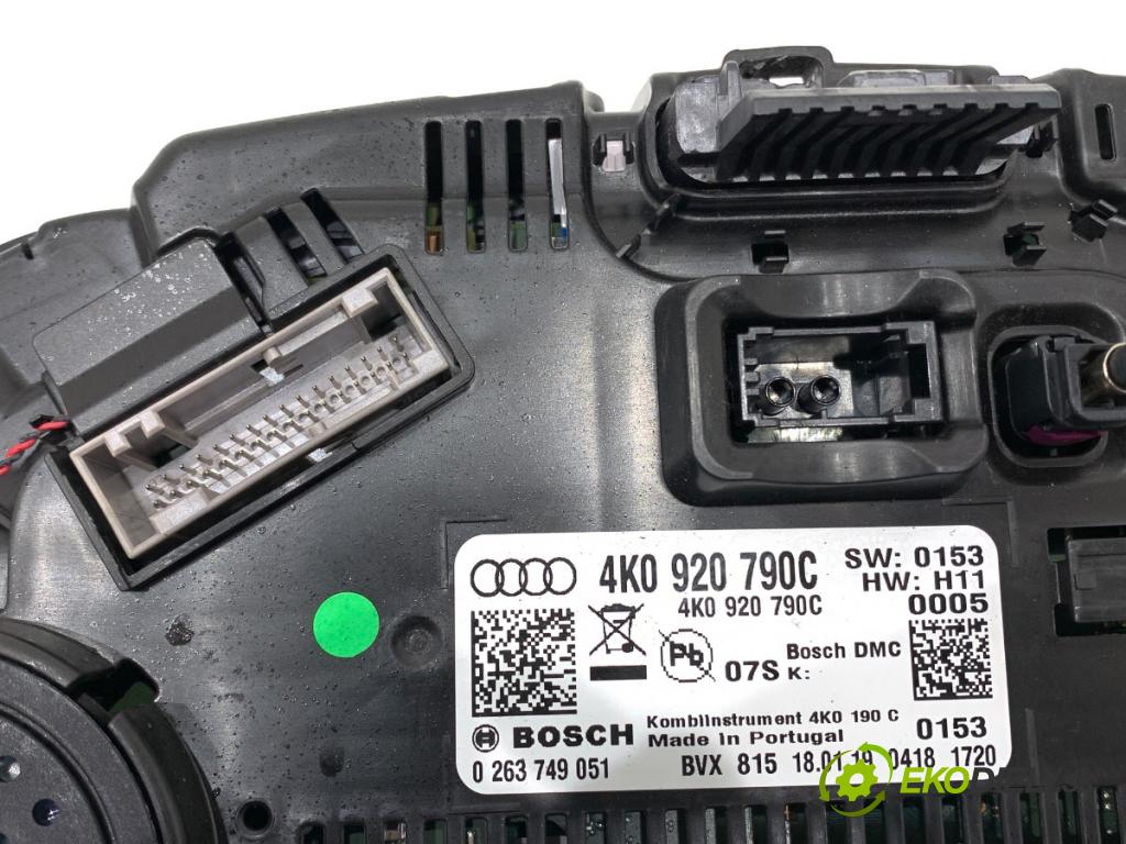 AUDI Q8 SUV 2019 210 kW 50 TDI Mild Hybrid quattro 2967 Prístrojovka 4K0920790C (Prístrojová doska)