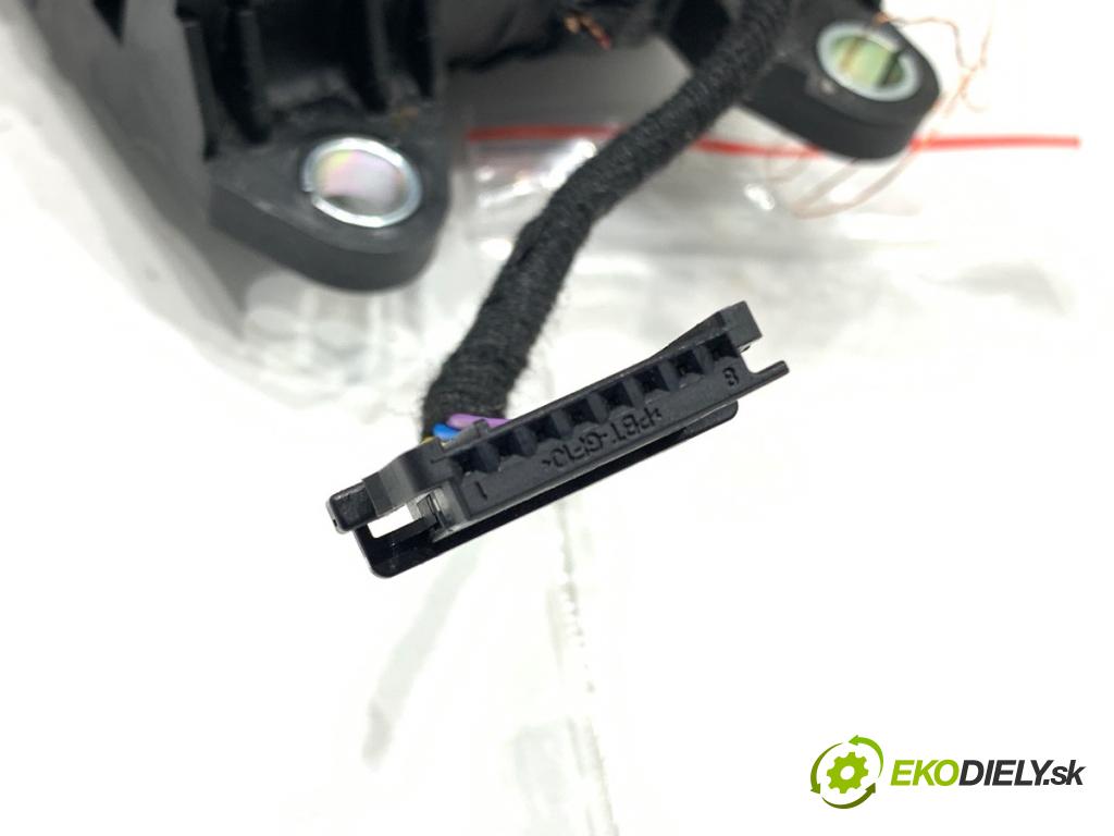 AUDI Q8 SUV 2019 210 kW 50 TDI Mild Hybrid quattro 2967 Kulisa 4N1713041D (Rýchlostná páka (kulisa))