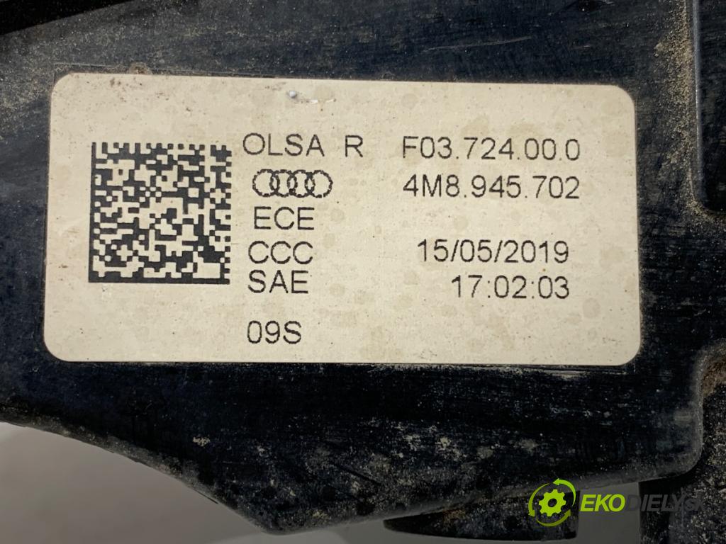 AUDI Q8 SUV 2019 210 kW 50 TDI Mild Hybrid quattro 2967 Svetlo nárazníka pravy zad reflexne 4M8945702