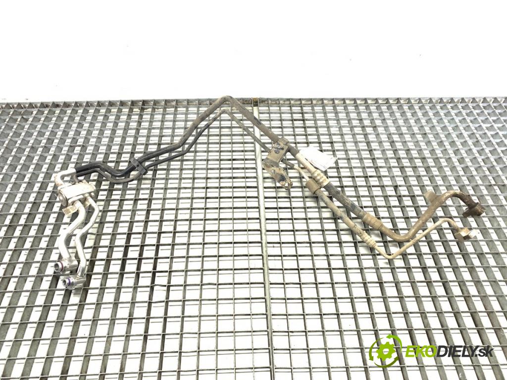 AUDI Q8 SUV 2019 210 kW 50 TDI Mild Hybrid quattro 2967 rúrka klimatizace 4M0816727D (Trubka klimatizace)