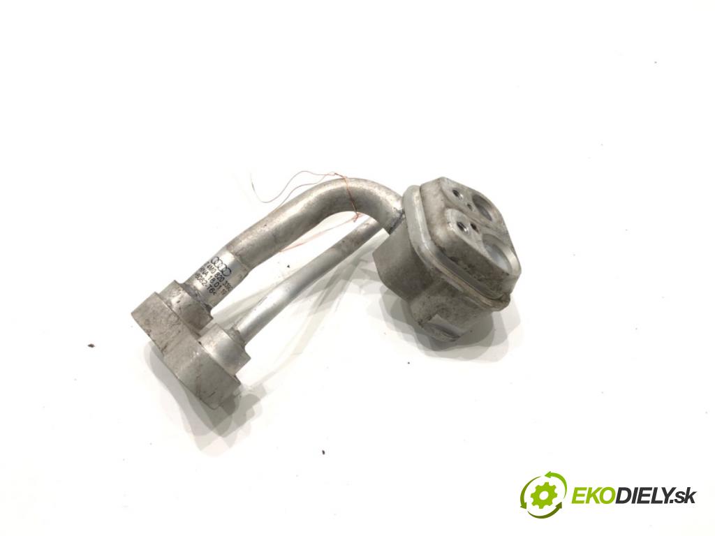 AUDI Q8 SUV 2019 210 kW 50 TDI Mild Hybrid quattro 2967 rúrka klimatizace  (Trubka klimatizace)