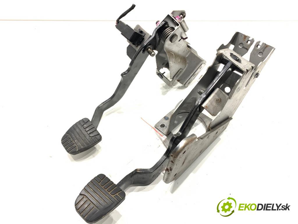 OPEL ANTARA A SUV 2007 110 kW 2.0 CDTI 4x4 1991 PEDÁL: manuálne  (Potenciometer plynového pedálu)