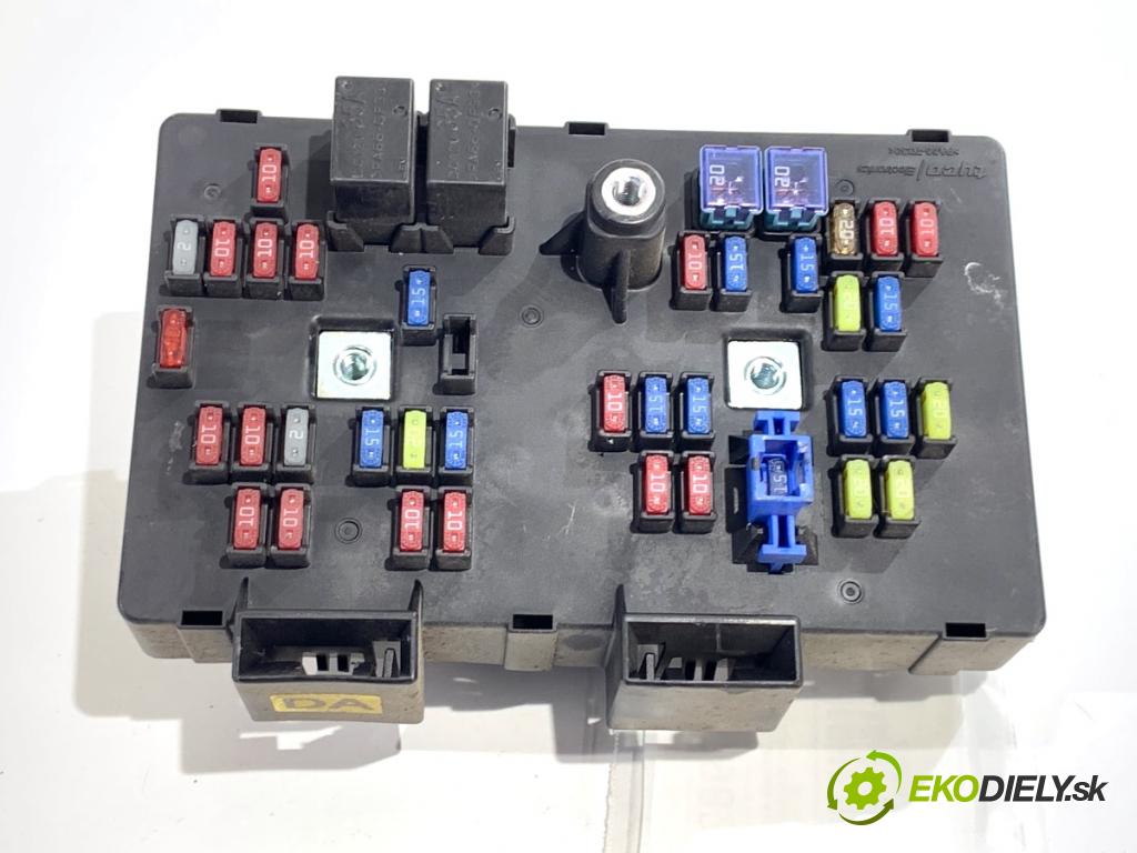 OPEL ANTARA A SUV 2007 110 kW 2.0 CDTI 4x4 1991 Skrinka poistková C105IP 07324M (Poistková skrinka)