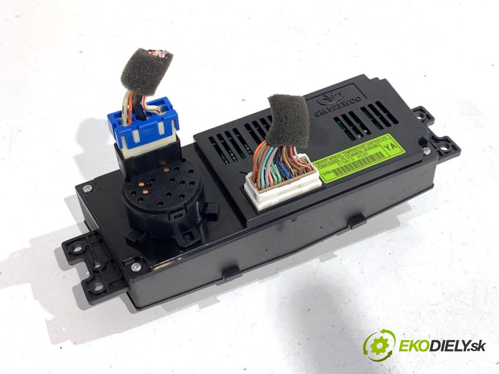 OPEL ANTARA A SUV 2007 110 kW 2.0 CDTI 4x4 1991 Panel ovládania kúrenia 96834885 (Prepínacie páčky pod volantom)