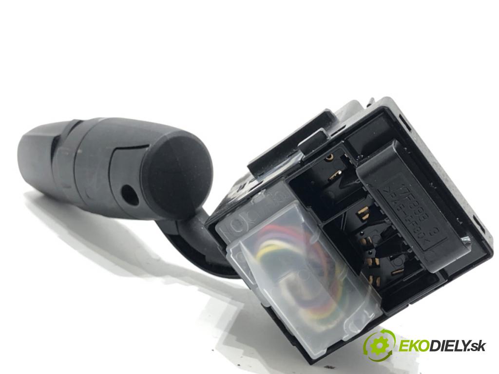 MAZDA CX-5 SUV 2013 129 kW 2.2 D AWD (KE102) 2191 Prepínač stieračov 17F899 (Prepínacie páčky pod volantom)