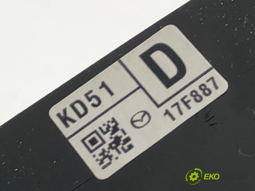 MAZDA CX-5 SUV 2013 129 kW 2.2 D AWD (KE102) 2191 Prepínač smeroviek 17F887 (Prepínacie páčky pod volantom)