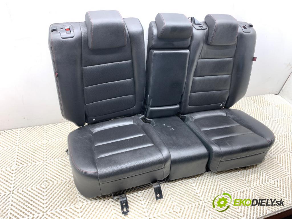 MAZDA CX-5 SUV 2013 129 kW 2.2 D AWD (KE102) 2191 Sedadlo druhý rad