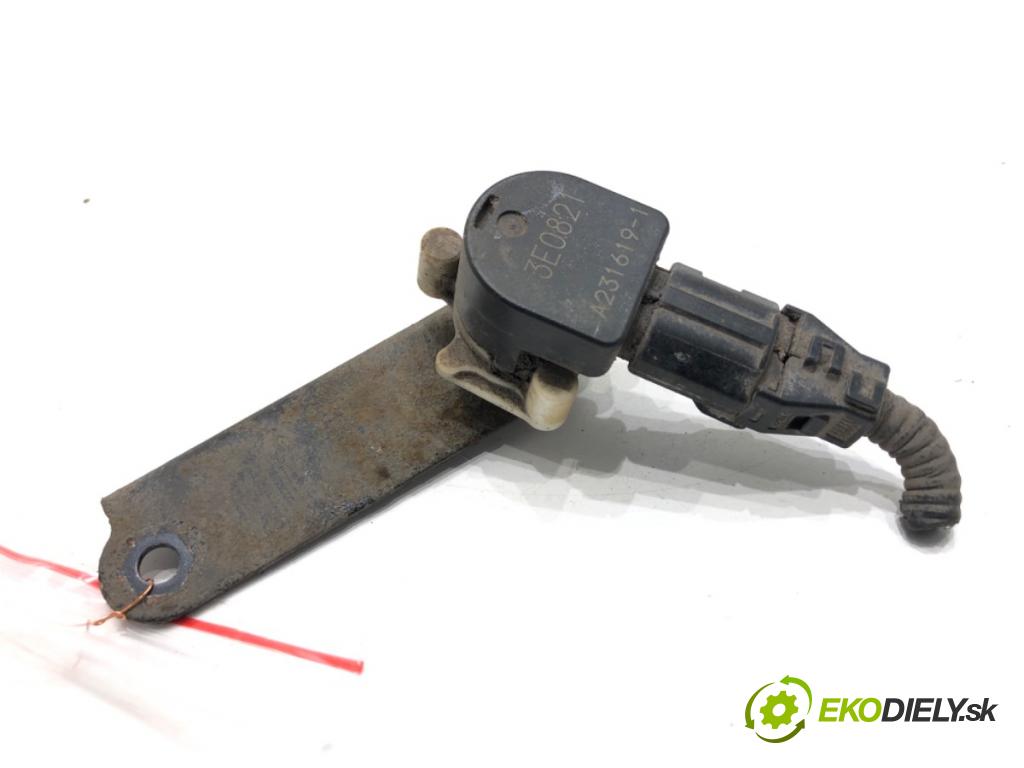 MAZDA CX-5 SUV 2013 129 kW 2.2 D AWD (KE102) 2191 Snímač XENON  (Snímač)