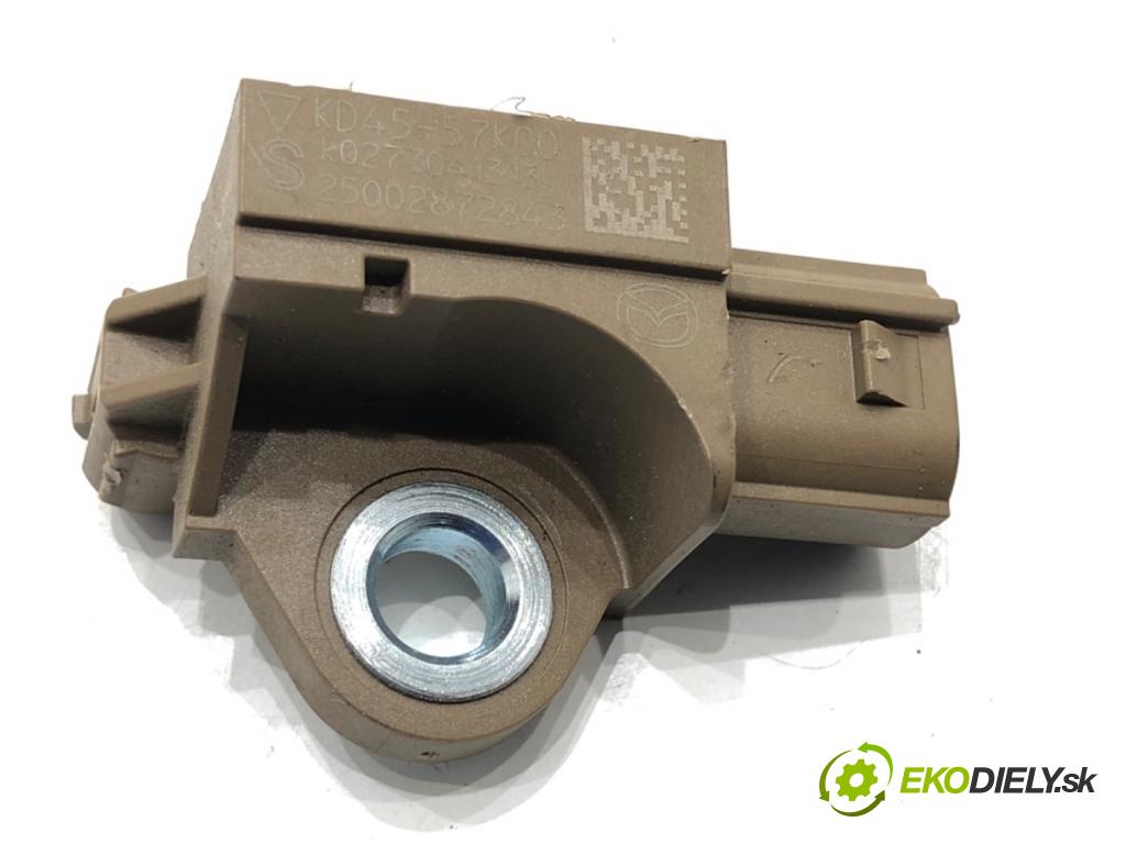 MAZDA CX-5 SUV 2013 129 kW 2.2 D AWD (KE102) 2191 Snímač nárazu KD45-57KC0 (Snímač nárazu)