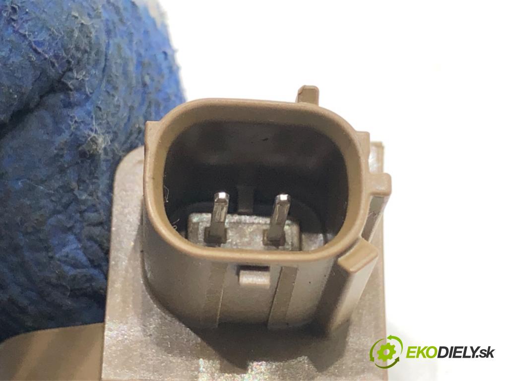 MAZDA CX-5 SUV 2013 129 kW 2.2 D AWD (KE102) 2191 Snímač nárazu KD45-57KC0 (Snímač nárazu)