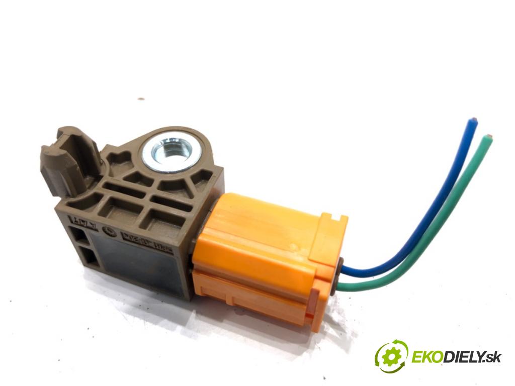 MAZDA CX-5 SUV 2013 129 kW 2.2 D AWD (KE102) 2191 Snímač nárazu KD45-57KC0 (Snímač nárazu)