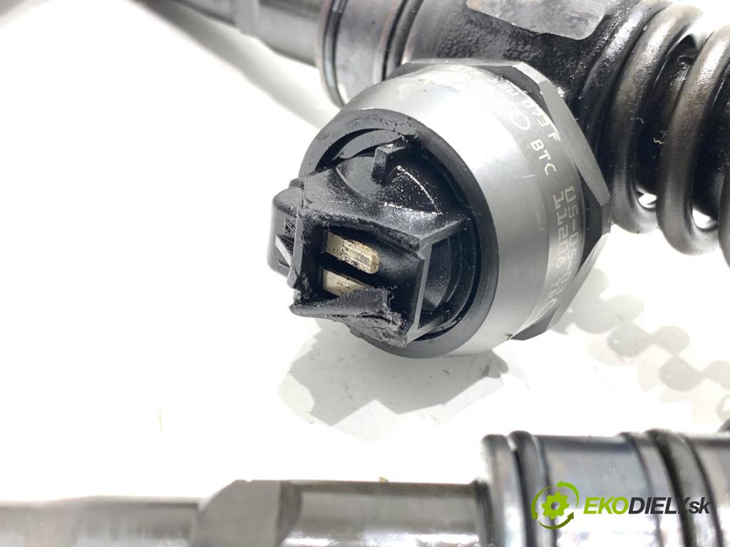 VW TRANSPORTER T5 Autobus 2003 96 kW 2.5 TDI 2461 vstrekovače 0414720210