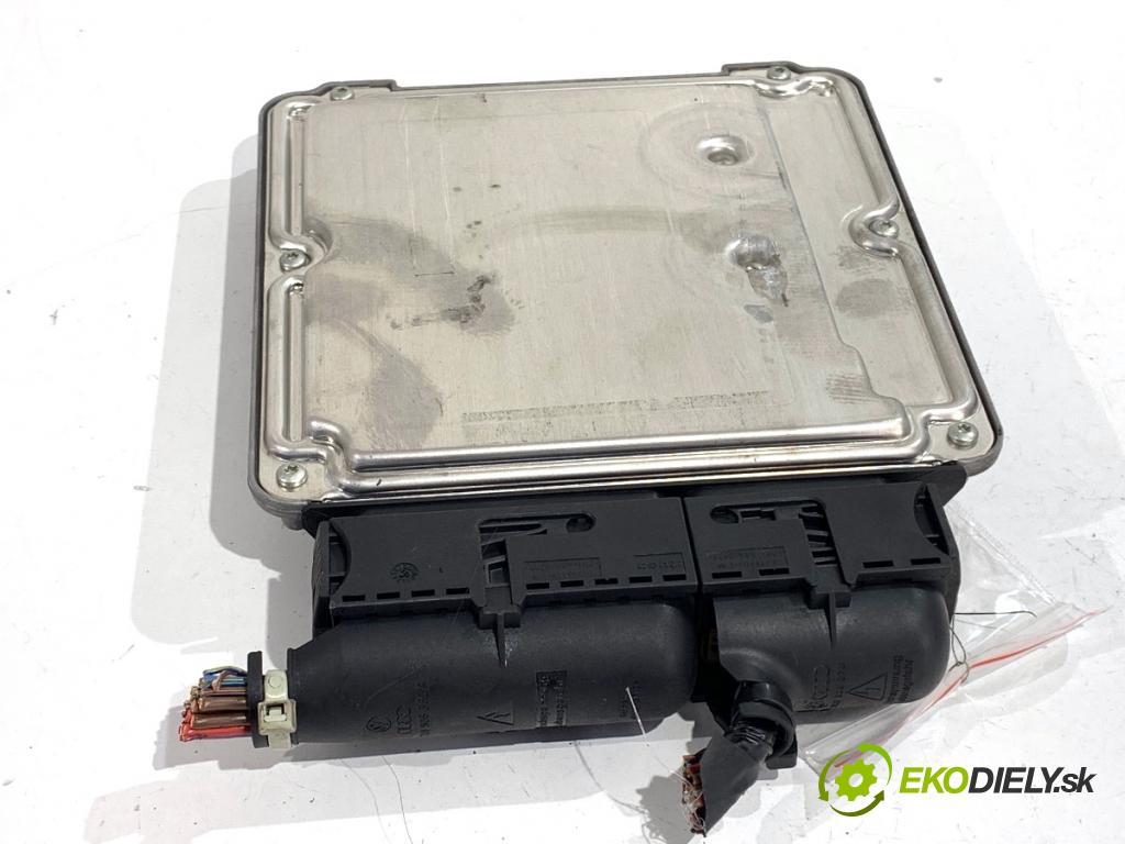 VW TRANSPORTER T5 Autobus 2003 96 kW 2.5 TDI 2461 riadiaca jednotka Motor 070906016 0281010732 (Riadiaca jednotka)