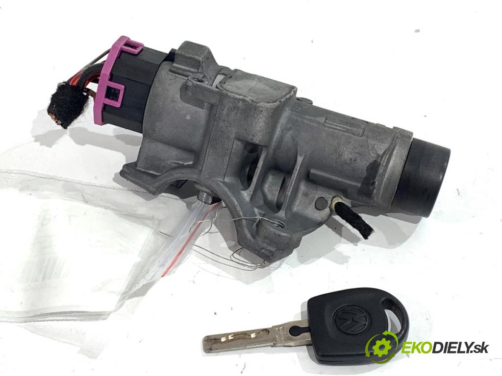 VW TRANSPORTER T5 Autobus 2003 96 kW 2.5 TDI 2461 spinačka 4B0905851C (Spínacia skrinka)