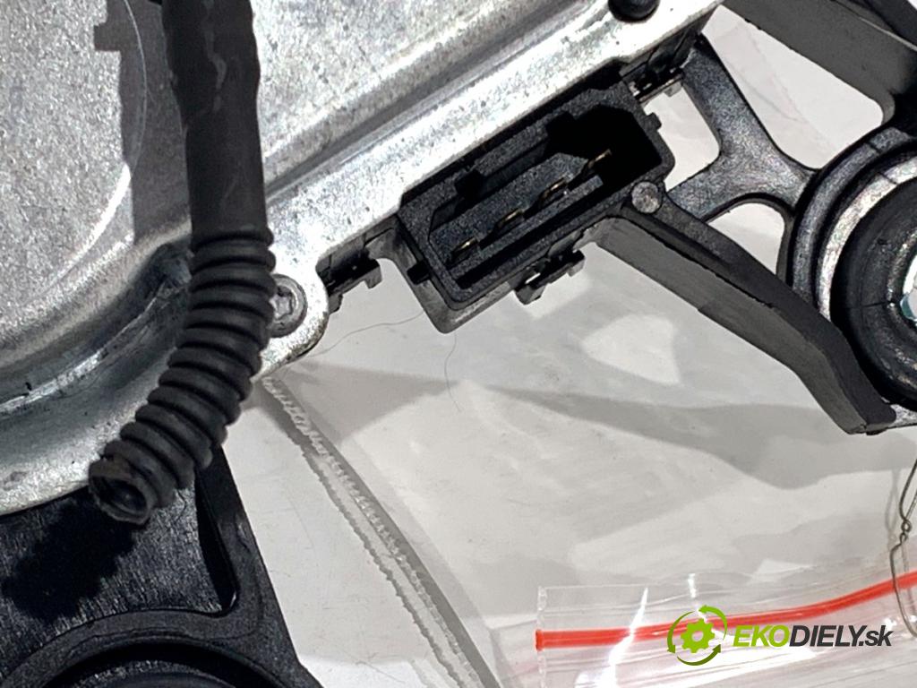 VW TRANSPORTER T5 Autobus 2003 96 kW 2.5 TDI 2461 Motor stieračov zad 7H0955711