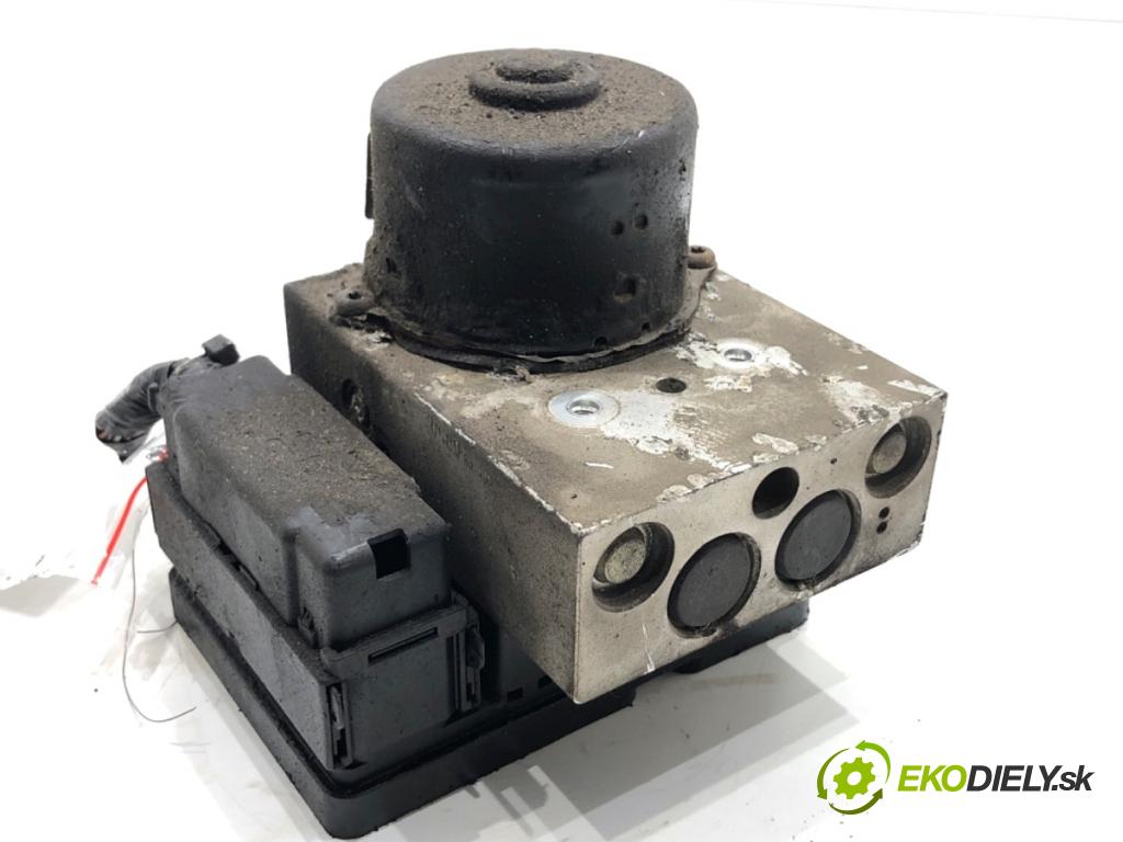 VW TRANSPORTER T5 Autobus 2003 96 kW 2.5 TDI 2461 Pumpa ABS 7H0614111E (Pumpa ABS)