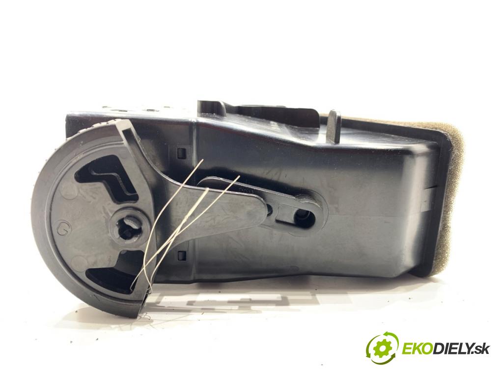 VW TRANSPORTER T5 Autobus 2003 96 kW 2.5 TDI 2461 kúrenia predný stredna 7H0815706A