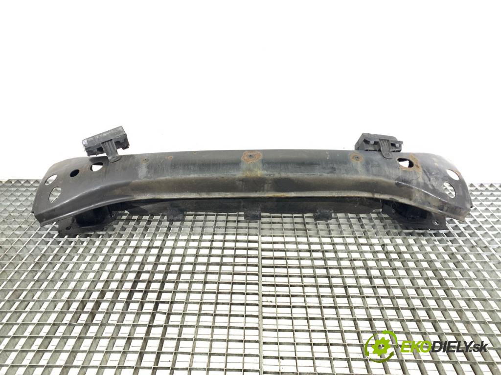 VW TRANSPORTER T5 Autobus 2003 96 kW 2.5 TDI 2461 výztuha nárazníka přední část  (Přední výztuha)