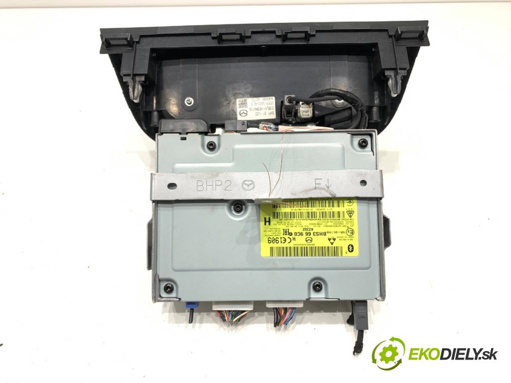 MAZDA 3 BM liftback 2014 88 kW 2.0 1998 Dislpej BHS3669C0 (Prístrojová doska)