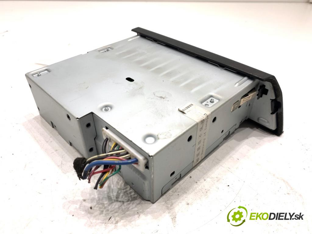 MAZDA 3 BM liftback 2014 88 kW 2.0 1998 RADIO BHP3-669G0 (Audio zariadenie)