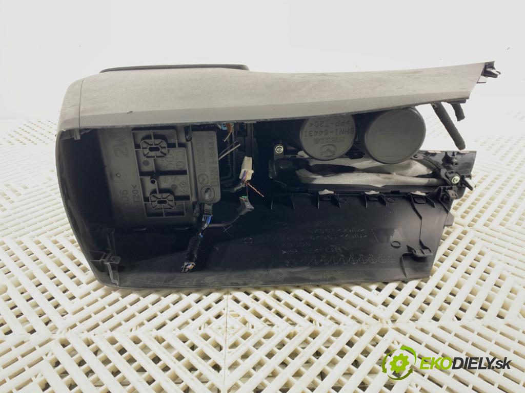 MAZDA 3 BM liftback 2014 88 kW 2.0 1998 Tunel středový OPĚRADLO: BHN1-64961