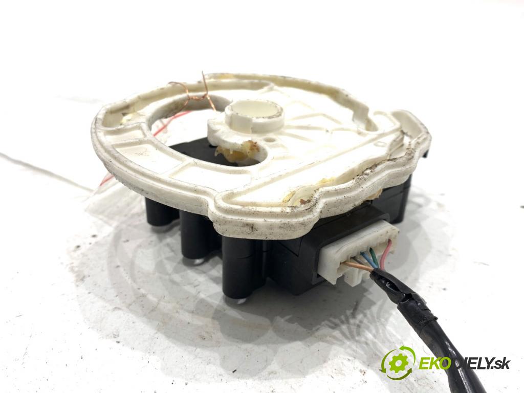 MAZDA 3 BM liftback 2014 88 kW 2.0 1998 Motorček kúrenia GA705KD47 (Motorček kúrenia)