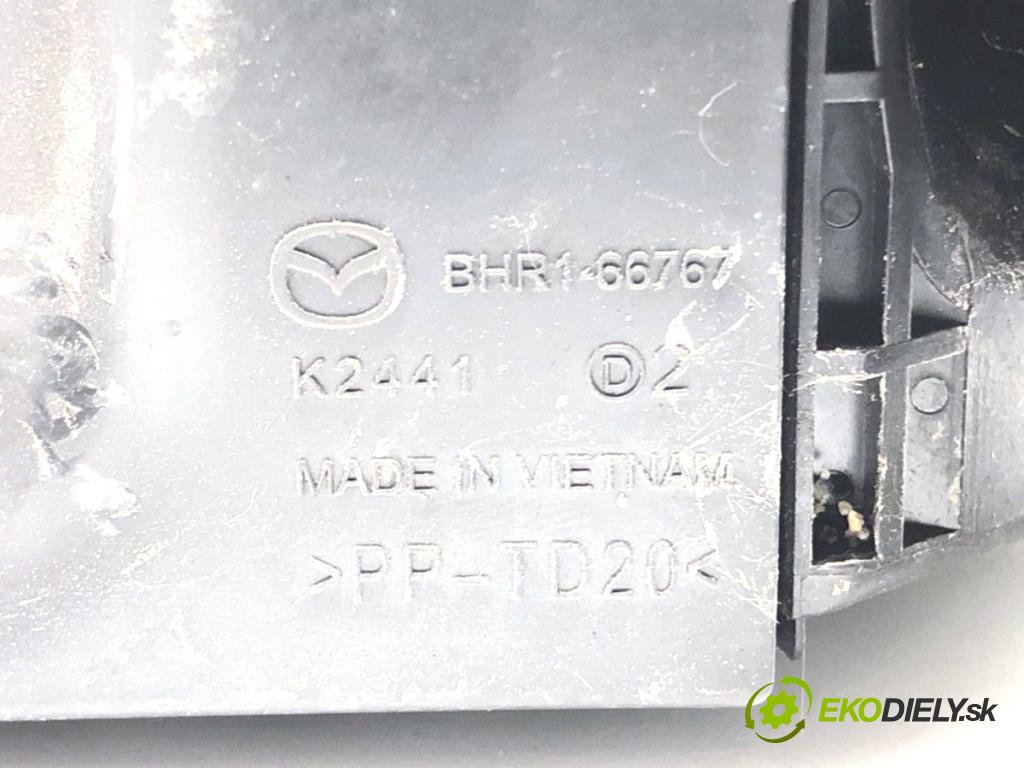 MAZDA 3 BM liftback 2014 88 kW 2.0 1998 skříňka poistková KD45-675X0 (Pojistková skříňka)