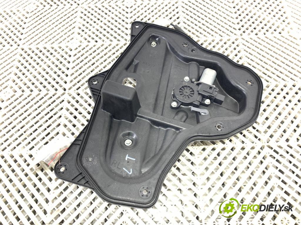 MAZDA 3 BM liftback 2014 88 kW 2.0 1998 mechanismus okna levý zadní část
