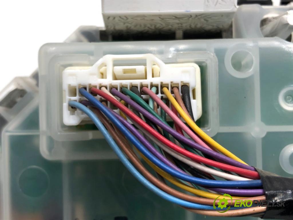 MAZDA 3 BM liftback 2014 88 kW 2.0 1998 Prístrojovka HKBHR2F (Prístrojová doska)