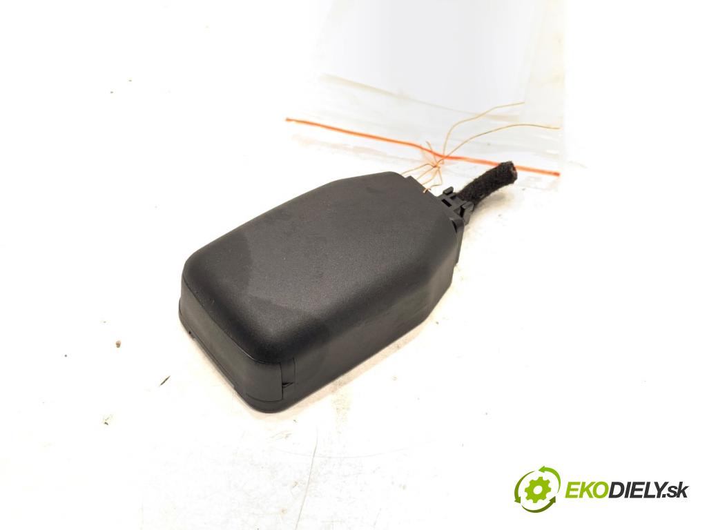 MAZDA 3 BM liftback 2014 88 kW 2.0 1998 Snímač dažďa C513665G0 (Snímač dažďa)