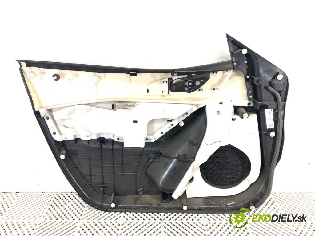 MAZDA 3 BM liftback 2014 88 kW 2.0 1998 ča dveře pravý přední část