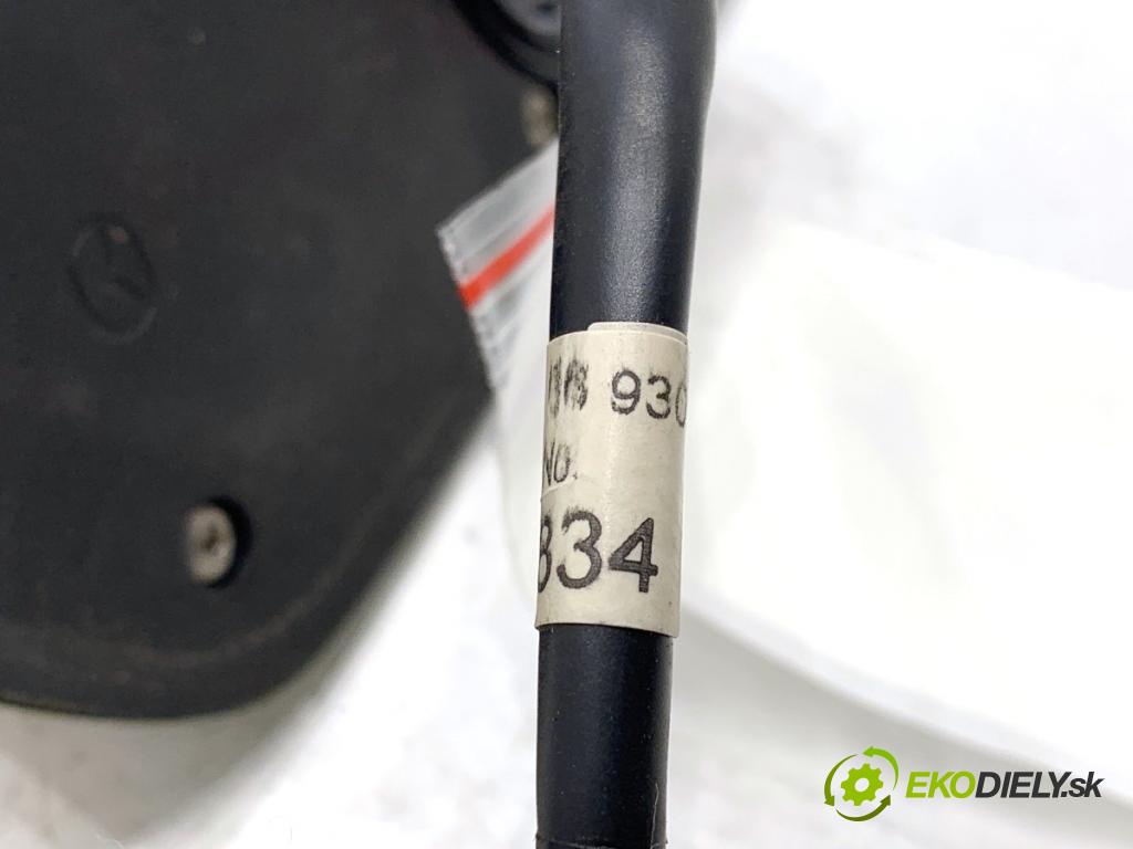 MAZDA 3 BM liftback 2014 88 kW 2.0 1998 ANTENA