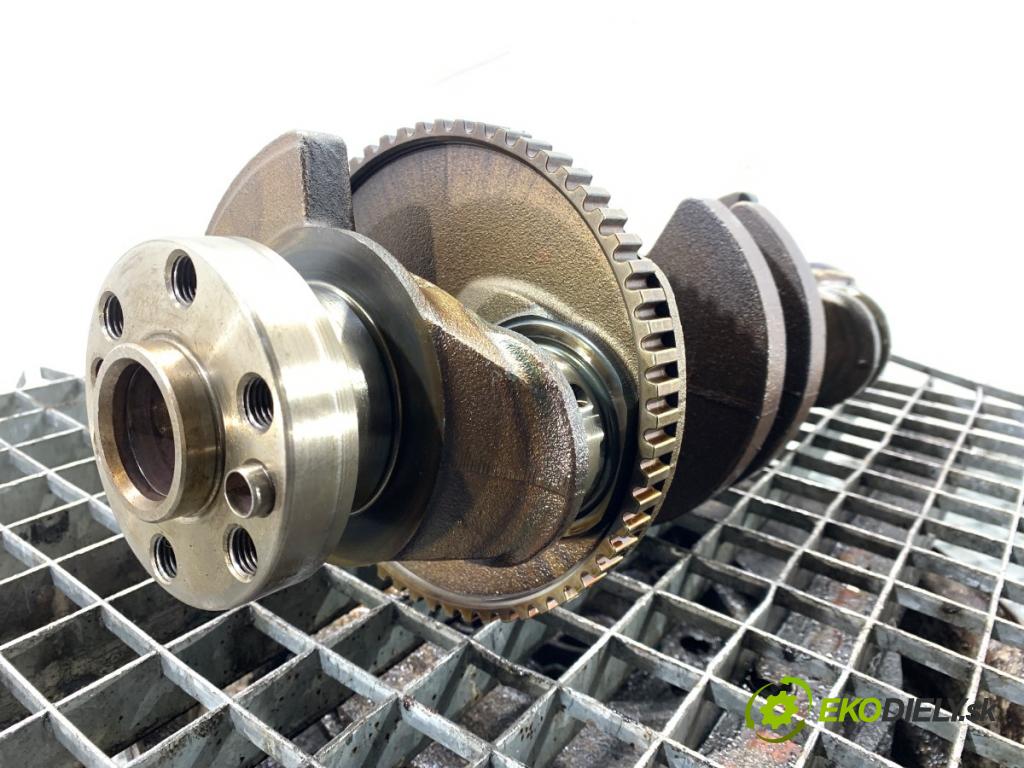 BMW E90 sedan 2008 125 kW 320 i 1995 Kardaň, hriadeľ KLIKA: N43B20A (Blok motora ostatné)