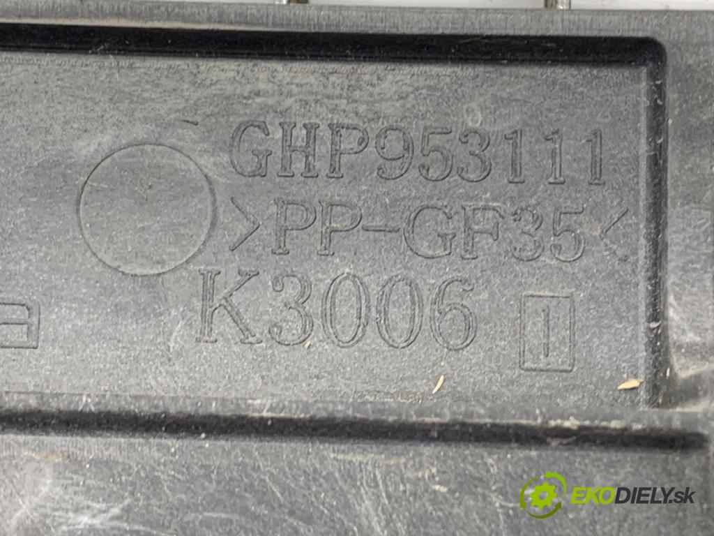 MAZDA 3 BM liftback 2014 88 kW 2.0 1998 držák přední část GHP953111 (Přední výztuha)