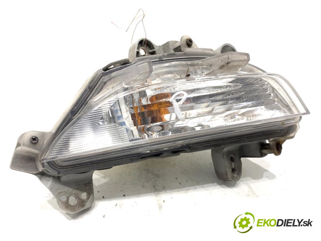 MAZDA 3 BM liftback 2014 88 kW 2.0 1998 směrovka pravý přední část  (Klika dveří ostatní)