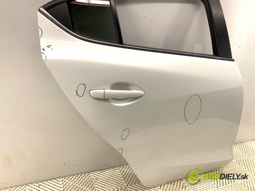 MAZDA 3 BM liftback 2014 88 kW 2.0 1998 Dvere pravy zad 25D