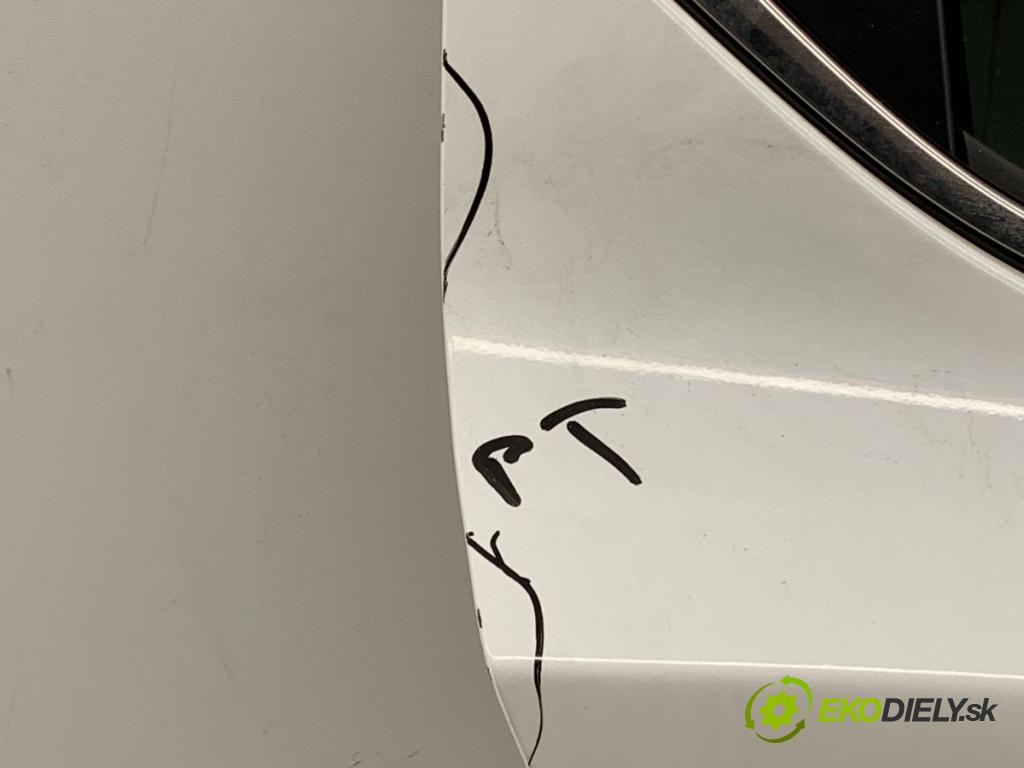 MAZDA 3 BM liftback 2014 88 kW 2.0 1998 Dvere pravy zad 25D