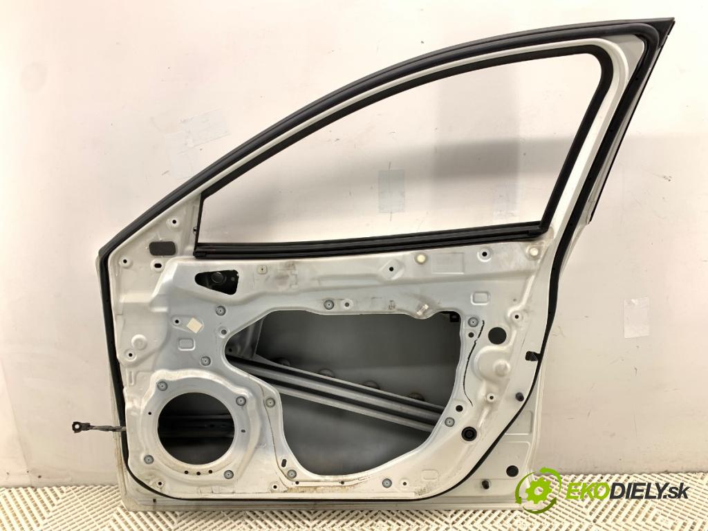 MAZDA 3 BM liftback 2014 88 kW 2.0 1998 Dvere pravy predný 25D