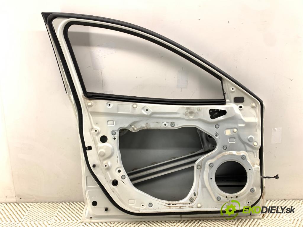 MAZDA 3 BM liftback 2014 88 kW 2.0 1998 Dvere ľavy predný 25D