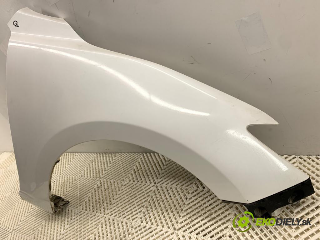 MAZDA 3 BM liftback 2014 88 kW 2.0 1998 Blatník pravy predný 25D