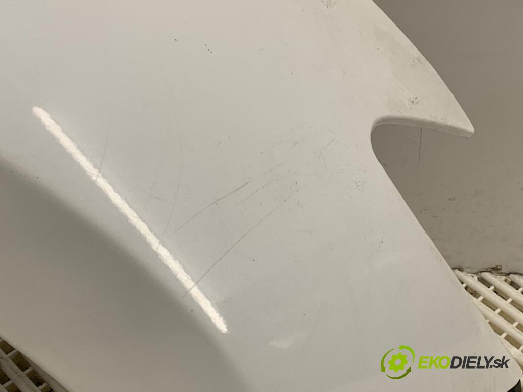 MAZDA 3 BM liftback 2014 88 kW 2.0 1998 Blatník pravy predný 25D