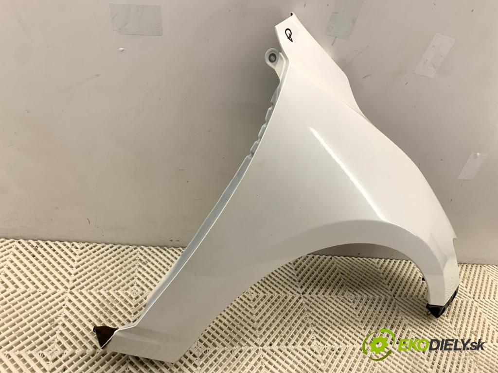 MAZDA 3 BM liftback 2014 88 kW 2.0 1998 Blatník pravy predný 25D